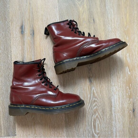 Vintage 1460 Dr. Martens Original Boot Made in England 8 Eye Cherry Red UK 4.5 - Picture 1 of 16